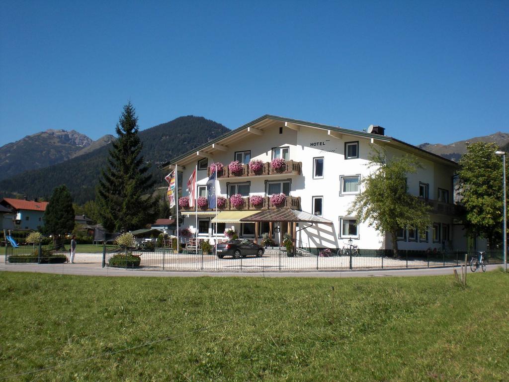Naturparkhotel Florence Weissenbach am Lech Luaran gambar